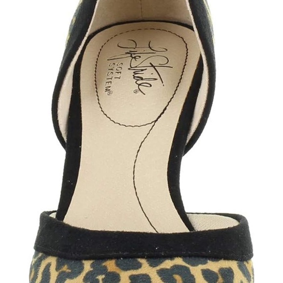 Life Stride Saldana Animal Print Slip On Pump Heels US 9.5M Classic - Picture 2 of 6
